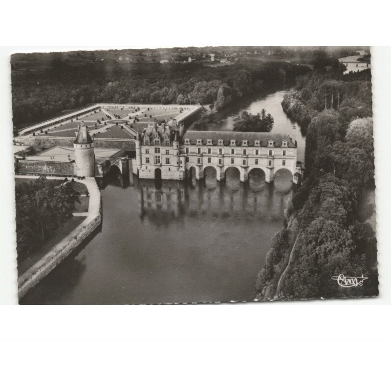 CHENONCEAUX: le château et les jardins vue aérienne 10X15 - très bon état