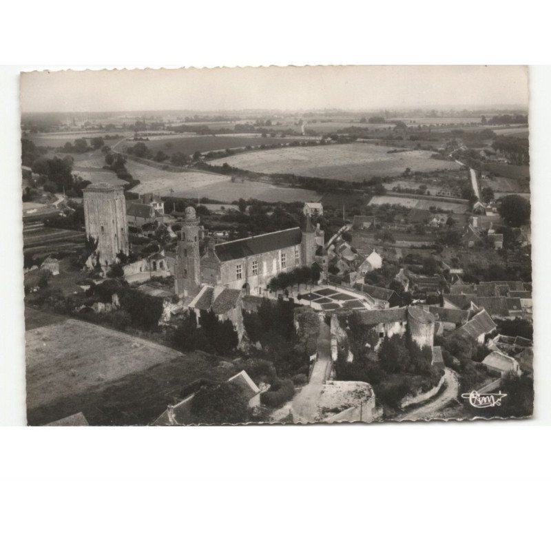 LE GRAND-PRESSIGNY: l'ancien château musée préhistorique le donjon XIIIe siècle vue aérienne 10X15 - très bon état