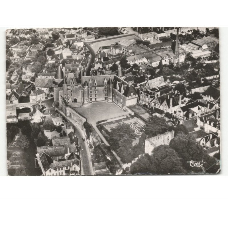 LANGEAIS: le château vue aérienne 10X15 - état