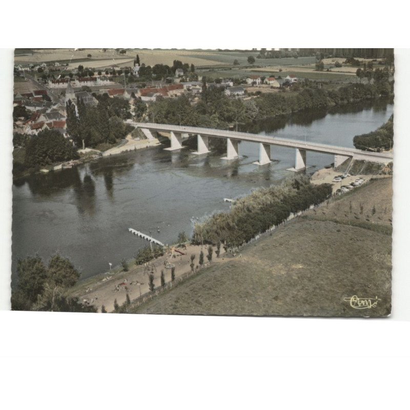POUZAY: la plage et le nouveau pont vue aérienne 10X15 - état
