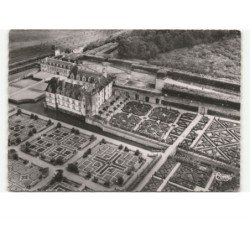 VILLANDRY: le château et les jardins d'ornements vue aérienne 10X15 - très bon état