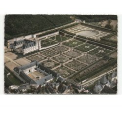 VILLANDRY: le château vue aérienne 10X15 - état