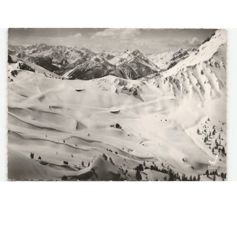 IOZARD: route des grandes alpes, vue générale le refuge napoléon en hiver vue aérienne 10X15 - très bon état