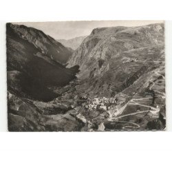 LA GRAVE: vue générale et vallée de la romanche vue aérienne 10X15 - très bon état