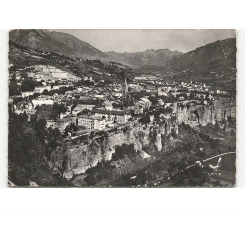 EMBRUN: vue générale vue aérienne 10X15 - état