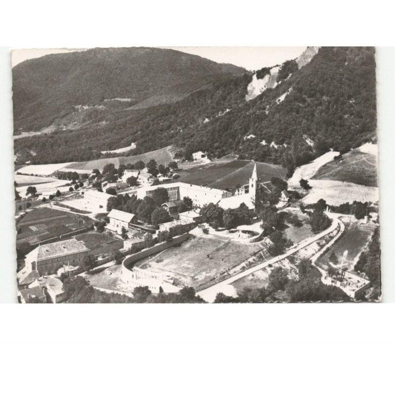 NOTRE-DAME-de-LAUS: vue générale vue aérienne 10X15 - très bon état
