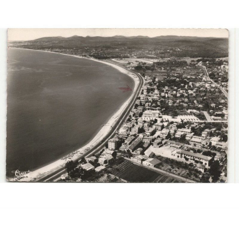 CAGNES-sur-MER: l'immense plage vue aérienne 10X15 - très bon état
