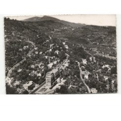 GRASSE: au centre, le "parc palace" dans le fond magagnosc vue aérienne 10X15 - très bon état