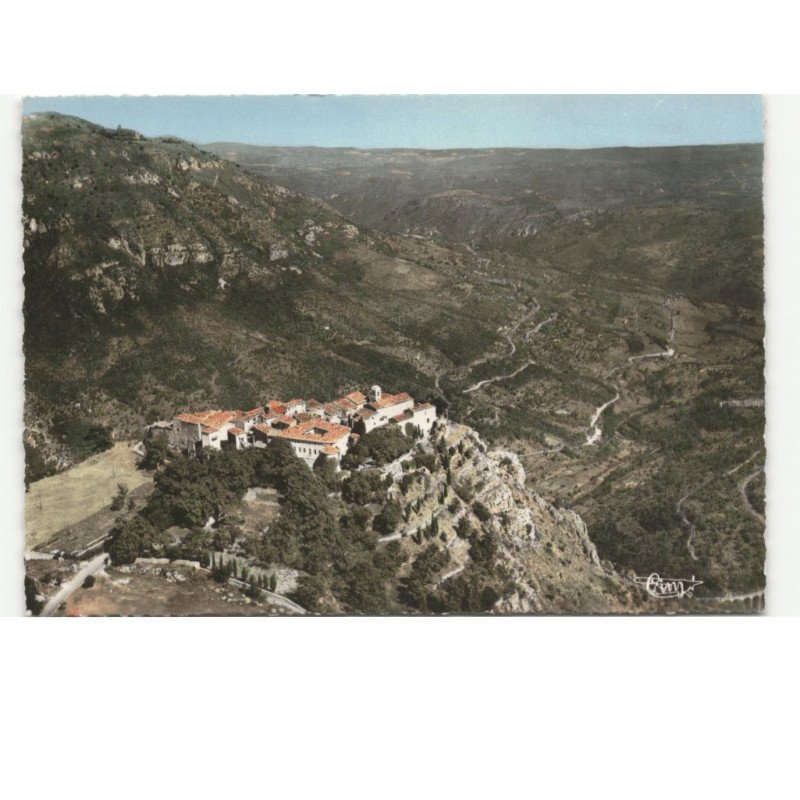 GOURDON: curieux village sarrazin, la vallée du loup, la taverne provençale vue aérienne 10X15 - très bon état