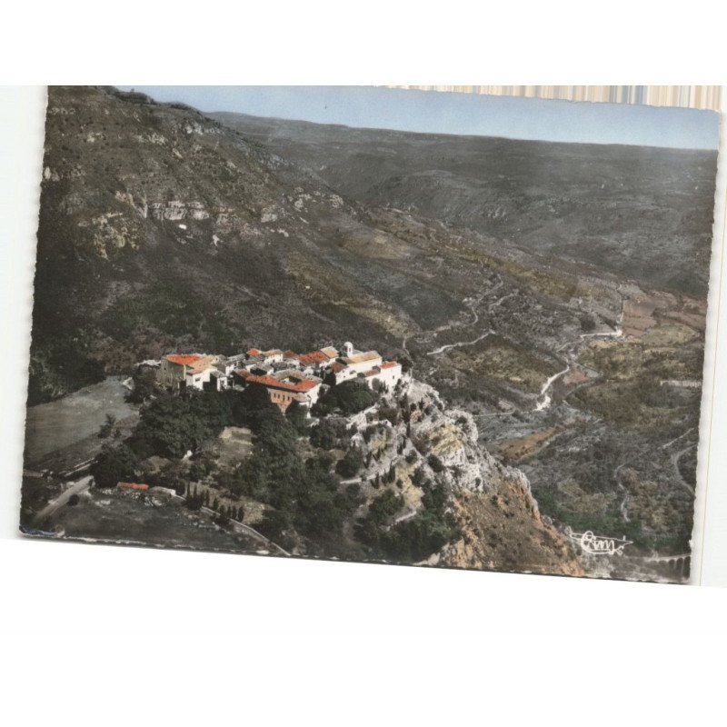 GOURDON: curieux village sarrazin, la taverne provençale vue aérienne 10X15 - très bon état