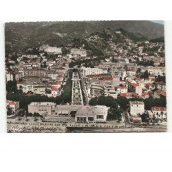 MENTON: les jardins et les hôtels vue aérienne 10X15 - très bon état