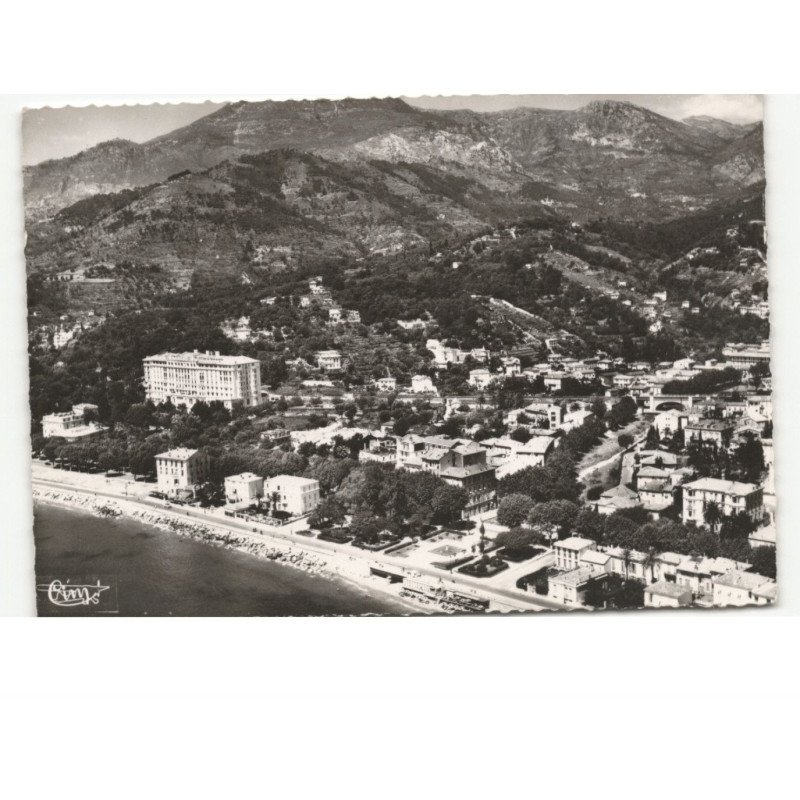 MENTON: quartier du borrigo, à gauche l'hôtel impérial, avenue georges V vue aérienne 10X15 - très bon état