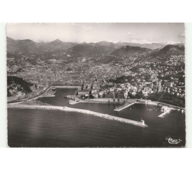 NICE: le port et la ville vue aérienne 10X15 - très bon état