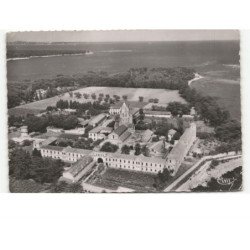 NOTRE-DAME-de-LIERINS: abbaye, ile sainte-marguerite et cap d'antibes vue aérienne 10X15 - état