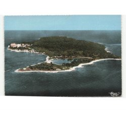 ILE SAINTE-MARGUERITE: vue générale de l'ile vue aérienne 10X15 - très bon état