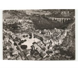 TOURETTES-sur-LOUP: un gros plan vu du ciel vue aérienne 10X15 - très bon état