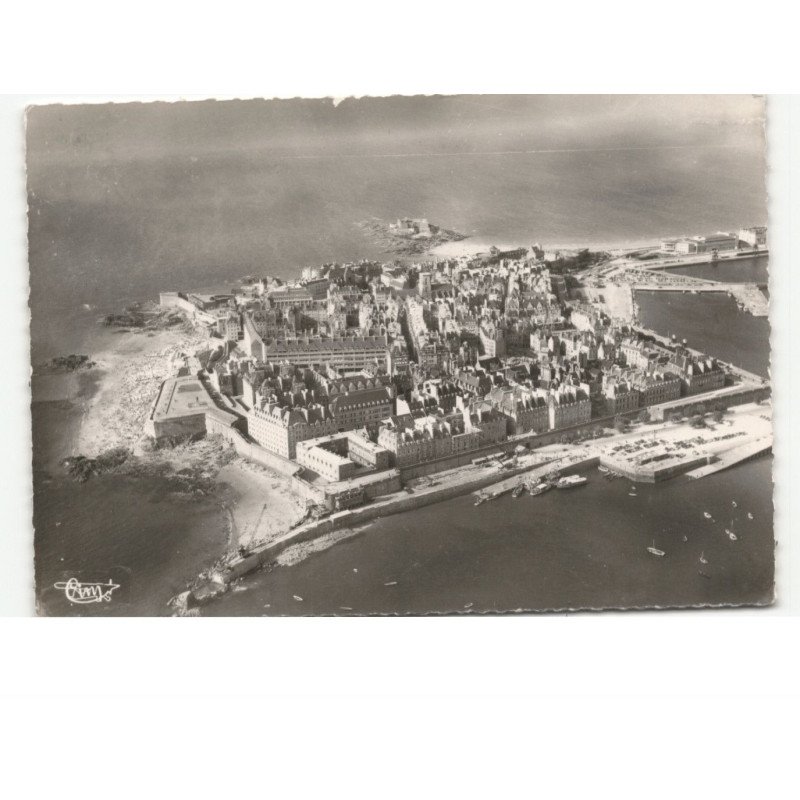 SAINT-MALO: la ville vue aérienne 10X15 - très bon état
