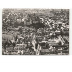 VITRE: arrivée par route de fougères rue pasteur et le château vue aérienne 10X15 - très bon état