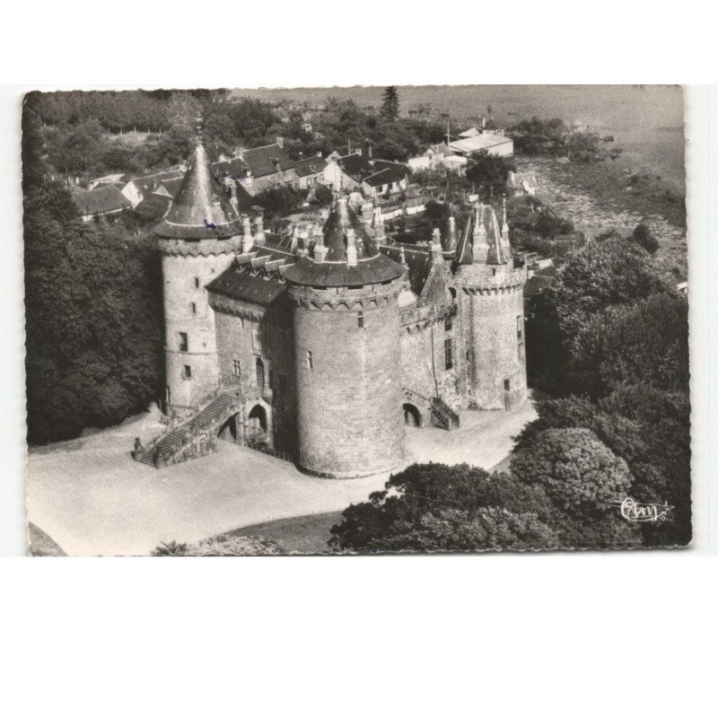 COMBOURG: le château XIIe XIIIe XIVe vue aérienne 10X15 - très bon état
