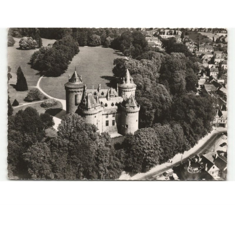 COMBOURG: le château et son parc vue aérienne 10X15 - état
