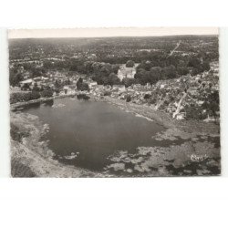 COMBOURG: l'étang, le château, la ville vue aérienne 10X15 - très bon état