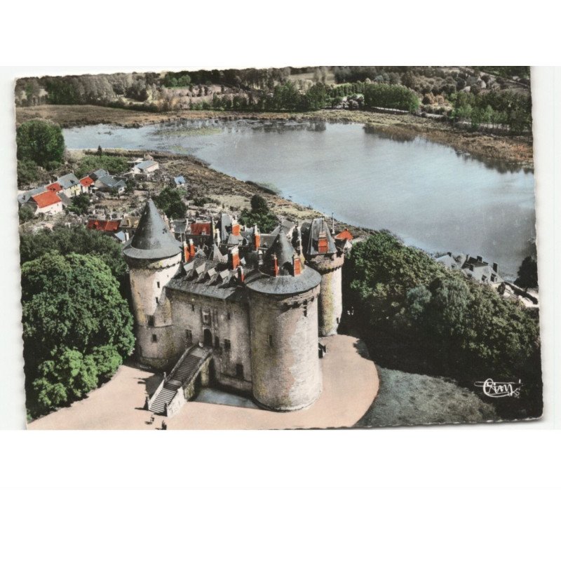 COMBOURG: le château vue aérienne 10X15 - très bon état