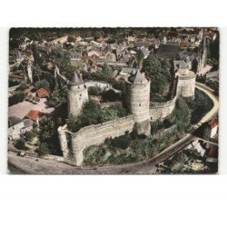 FOUGERES: le château et les remparts vue aérienne 10X15 - état