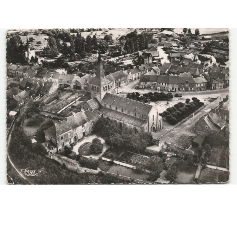 HEDE: le centre, église romane vue aérienne 10X15 - état