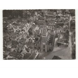 LA GUERCHE-de-BRETAGNE: l'église et le centre vue aérienne 10X15 - très bon état