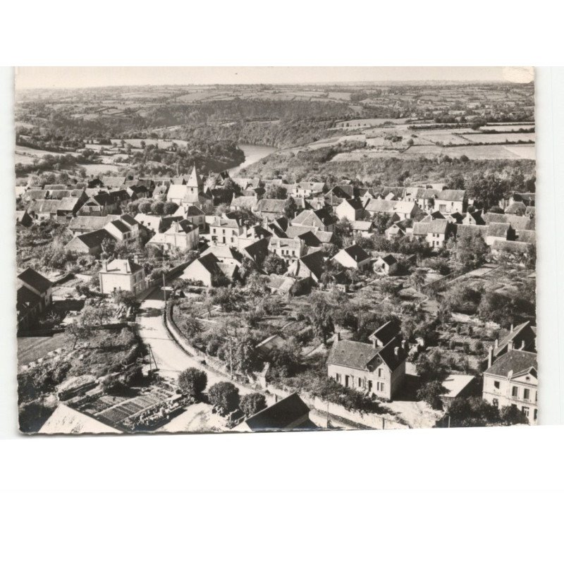 CUZION: la mairie et vue d'ensemble aérienne 10X15 - état