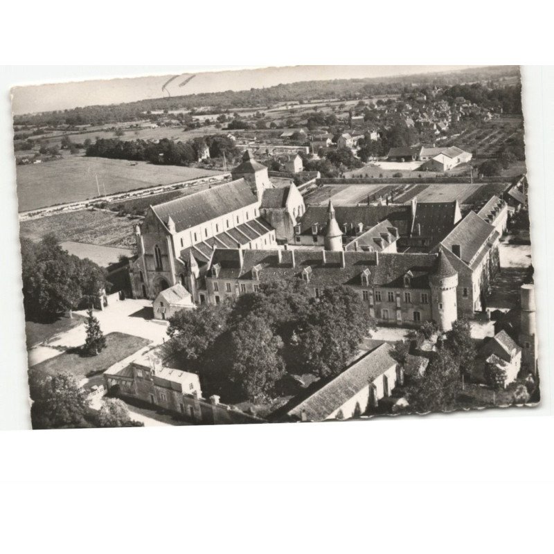 FONTGOMBAULT: l'abbaye notre-dame aérienne 10X15 - état