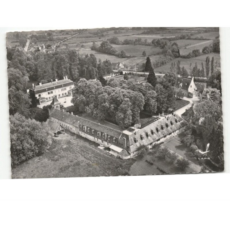 SAINT-MICHEL-en-BRENNE: mairie-écoles et colonie de vacances vue aérienne 10X15 - très bon etat