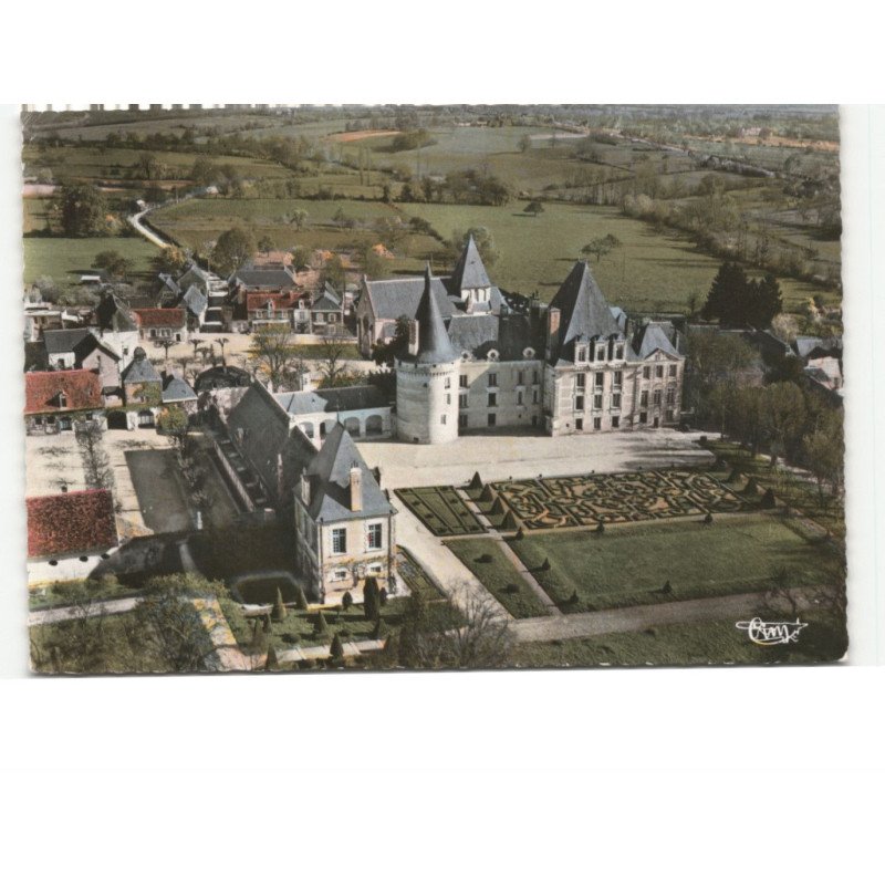 AZAY-le-FERRON: le château, la ville de tours vue aérienne 10X15 - très bon etat