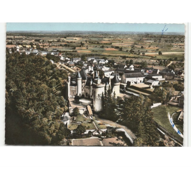PONT-CHRETIEN-CHABENET: le château vue aérienne 10X15 - très bon etat