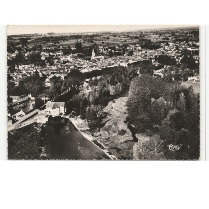 TOURNON-SAINT-MARTIN: vue aérienne 10X15 - tres bon etat