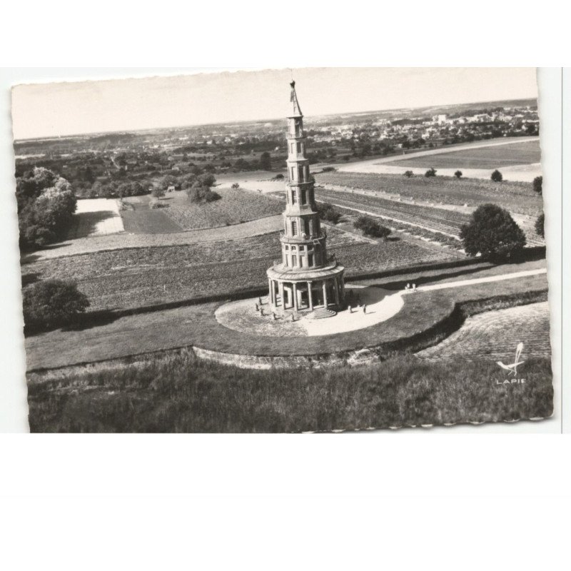 INDRE ET LOIRE: monument vue aérienne 10X15 - très bon état