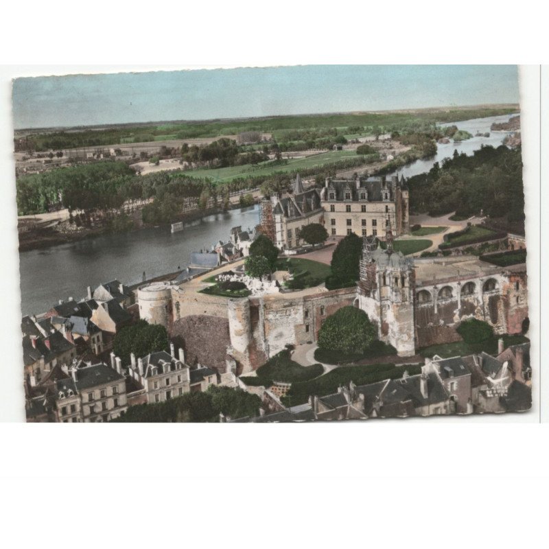 AMBOISE: le château et ses jardins vue aérienne 10X15 - très bon état
