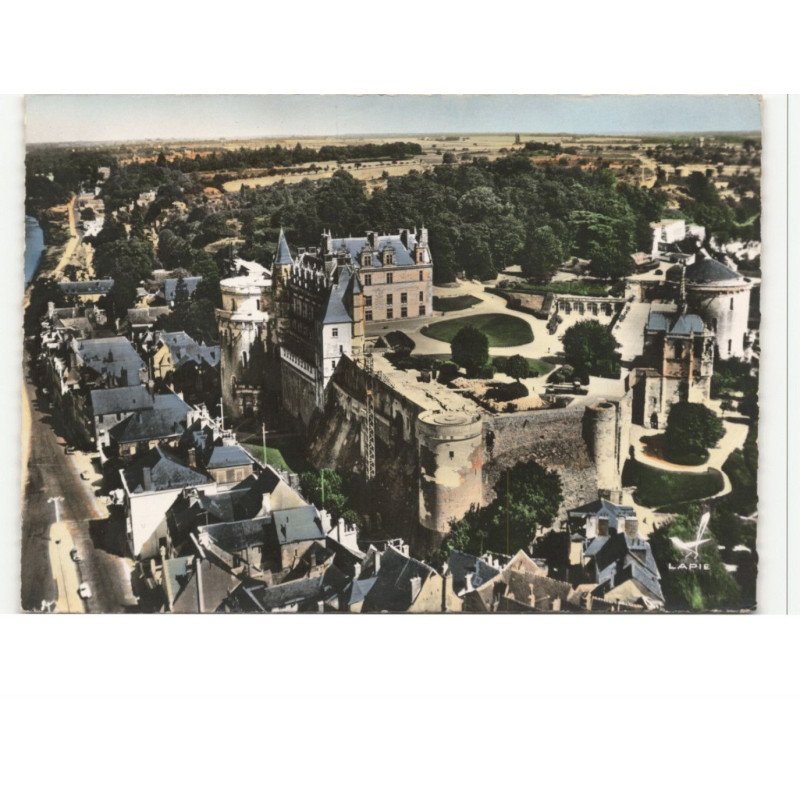 AMBOISE: le château vue aérienne 10X15 - très bon état