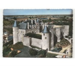 LUYNES: le château construit au XIIe siècle vue aérienne 10X15 - très bon état