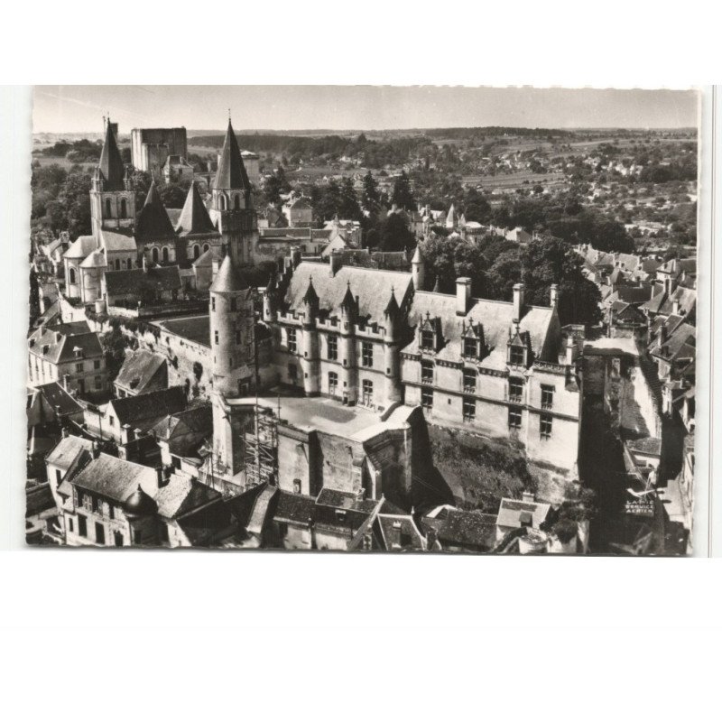 LOCHES: le château vue aérienne 10X15 - très bon état