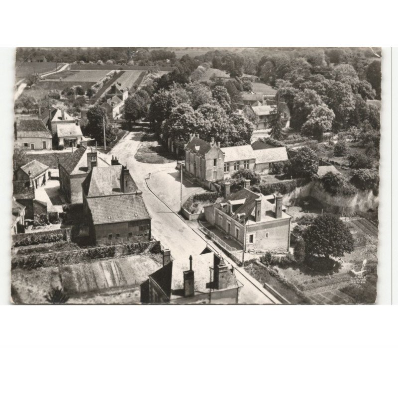 SEMBLANCAY: le haut-bourg vue aérienne 10X15 - très bon état