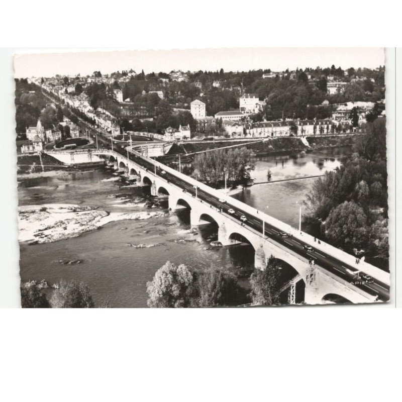 TOURS: le pont sur la loire vue aérienne 10X15 - très bon état