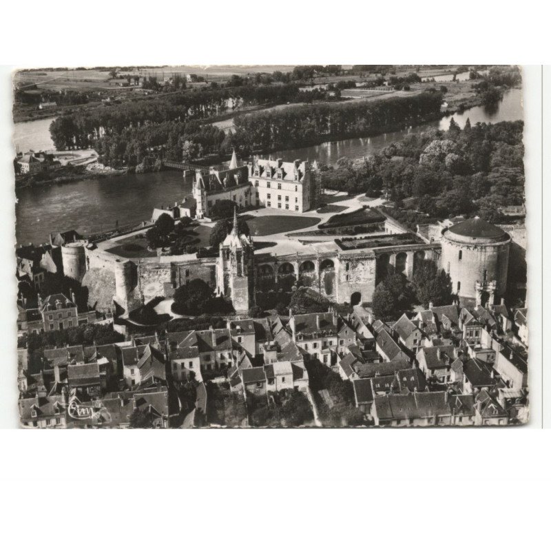 AMBOISE: le château la terrasse et la chapelle saint-hubert vue aérienne 10X15 - très bon état