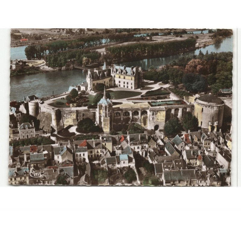 AMBOISE: le château la terrasse et la chapelle saint-hubert vue aérienne 10X15 - très bon état