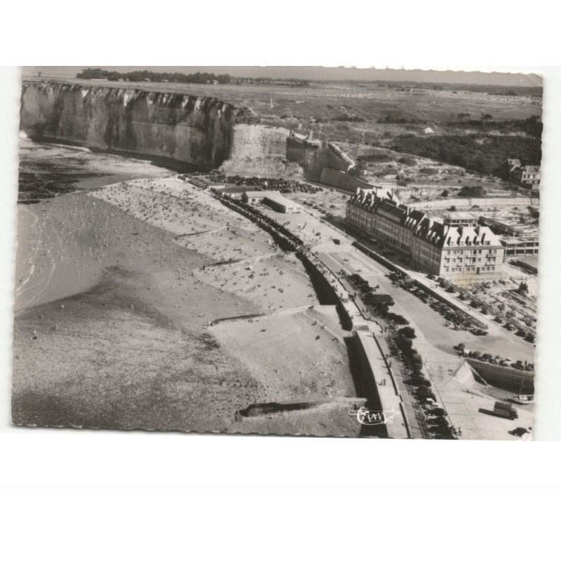 SAINT-VALERY-en-CAUX: la plage vue aérienne 10x15 - très bon état