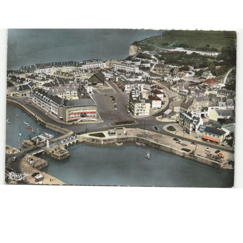 SAINT-VALERY-en-CAUX: vue générale du centre vue aérienne 10x15 - très bon état