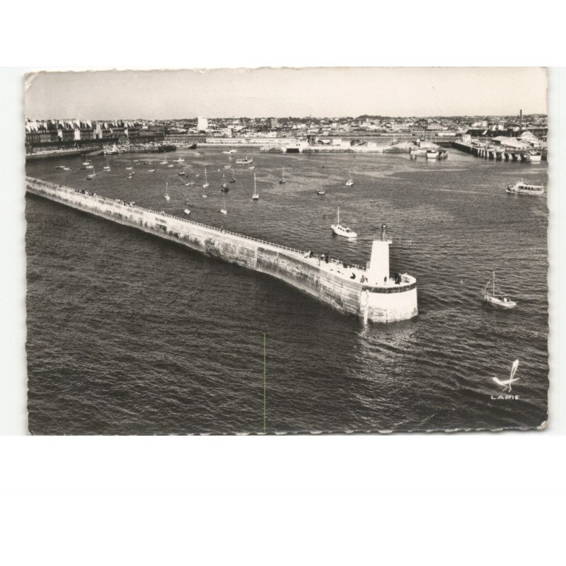 SAINT-MALO: le môle vue aérienne 10X15 - état