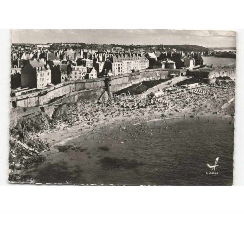 SAINT-MALO: la plage de bon secours, les remparts vue aérienne 10X15 - très bon état
