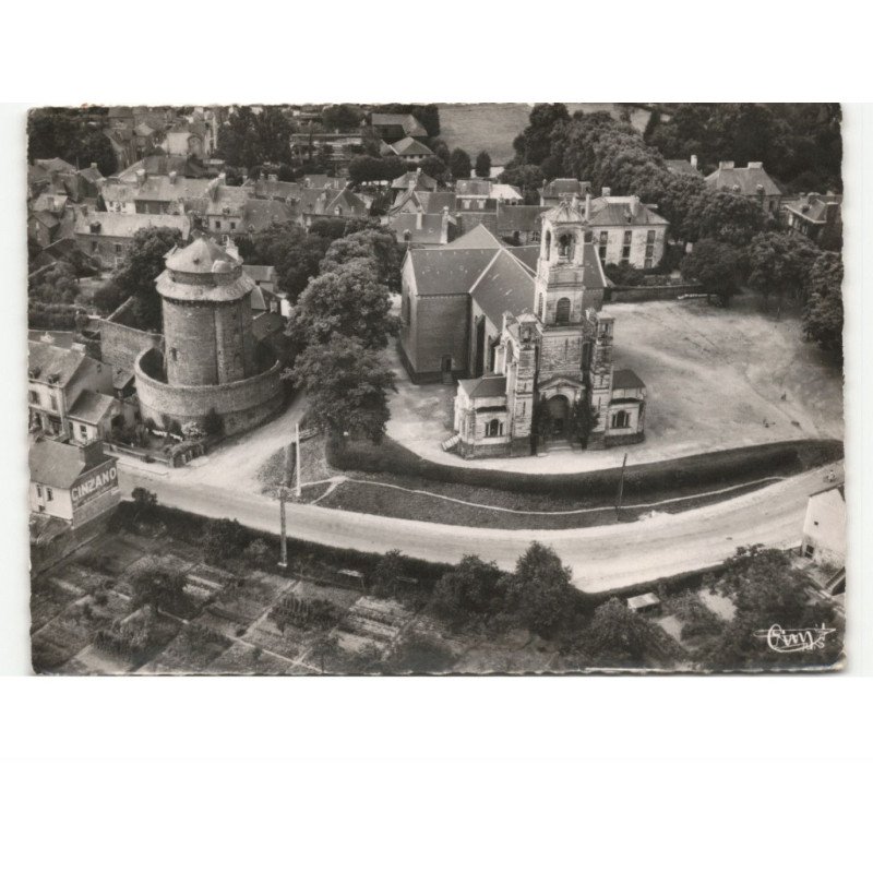 MONTFORT-sur-MER: l'église et la tour vue aérienne 10X15 - très bon état