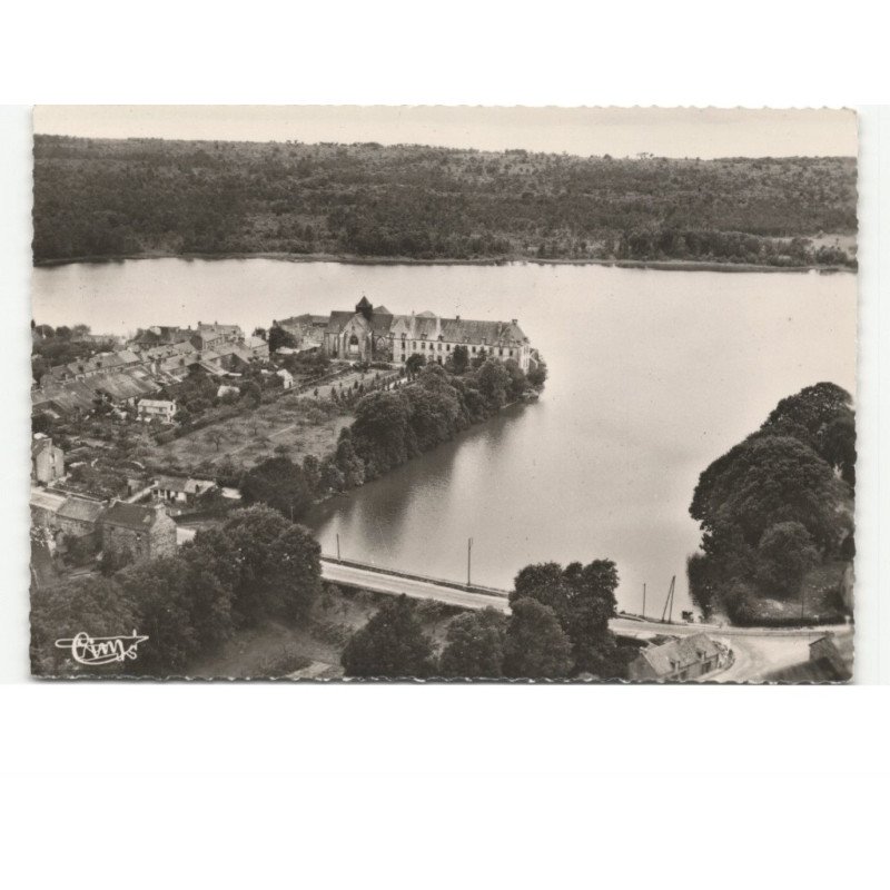 PAIMPONT: l'étang, vue générale vue aérienne 10X15 - très bon état